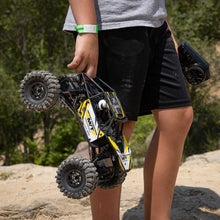 Load image into Gallery viewer, 1/18 UTB18 Capra 4WS 4WD Trail Buggy RTR with Battery & Charger