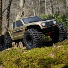 Load image into Gallery viewer, 1/10 SCX10 III Coyote 4X4 RTR Rock Crawler