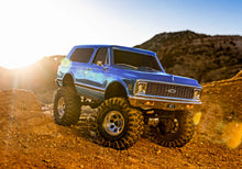 Load image into Gallery viewer, TRAXXAS TRX-4 CHEVROLET 1972 BLAZER HIGH TRAIL EDITION
