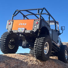 Load image into Gallery viewer, 1/10 SCX10 III Jeep CJ-7 4X4 RTR Brushed Rock Crawler
